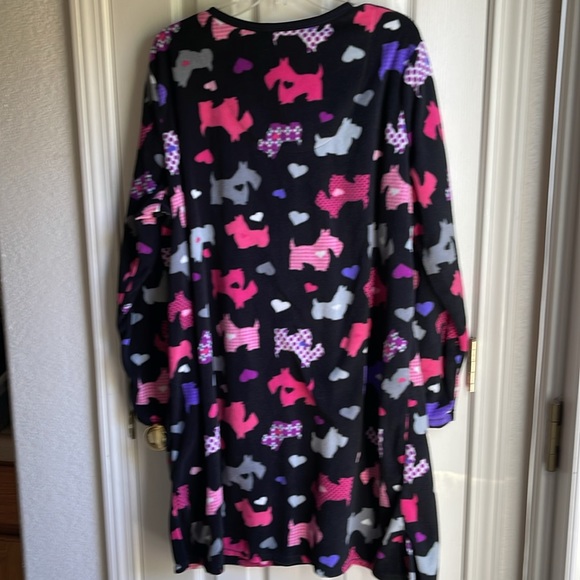 NWOT SIMPLY BASIC SOFT FUZZY  PJ NIGHTSHIRT SZ 2X/3X - Picture 5 of 7